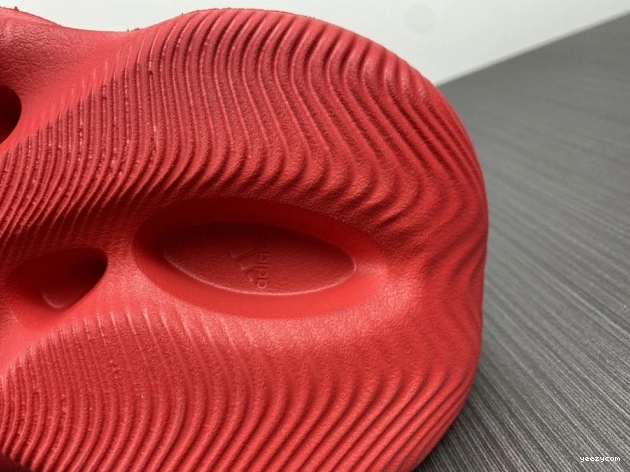 Red Foam Adidas CW3355 Yeezy 0929